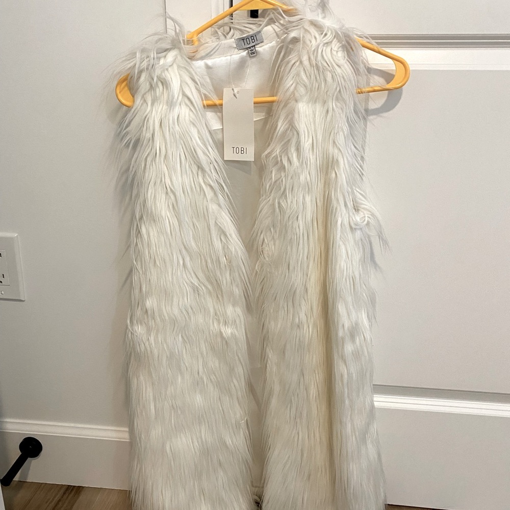 NWT Faux Fur Vest